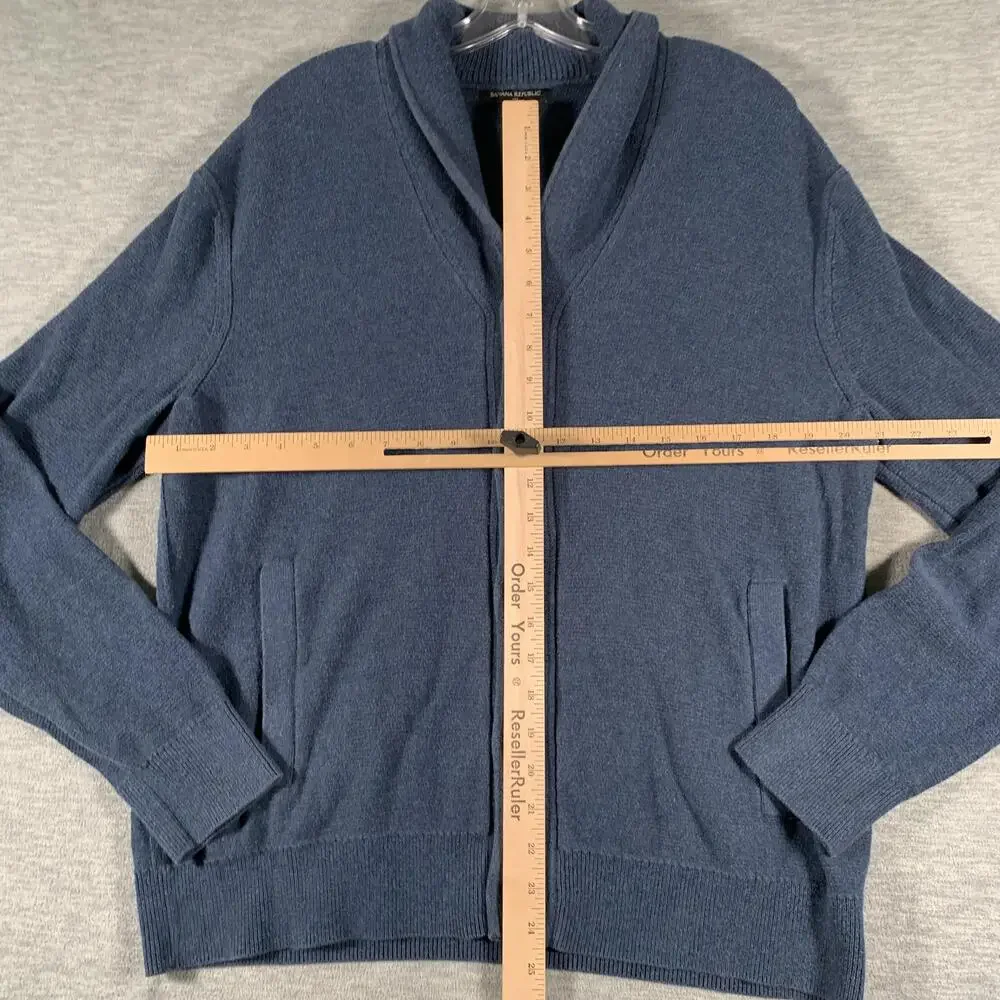Banana Republic brand banana